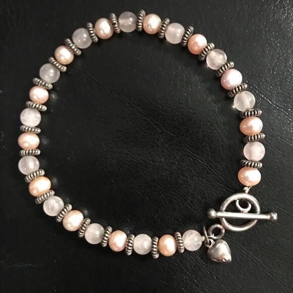 Vintage Handmade Mauve Pearls Rose Quartz Sterling Silver Charm Toggle Bracelet - Picture 1 of 9